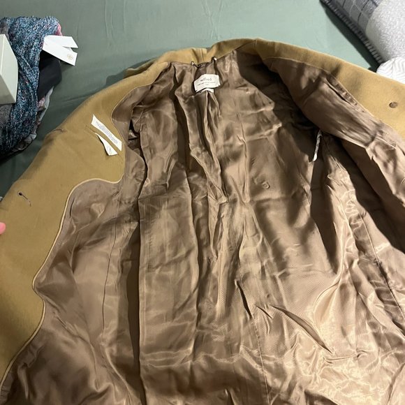 Wilfred Tan Coat - Picture 6 of 10